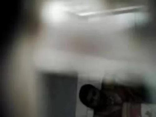 બે જૂના farts સુંદર  ...