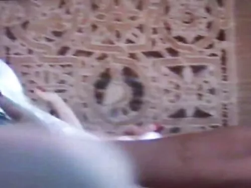 Slutty કૂતરી વસંત થો ...