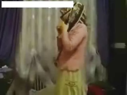 સફેદ સ્ટોકિંગ્સમાં સ ...
